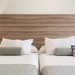 Riviera Beachotel - Adults Recommended 4* 베니돔