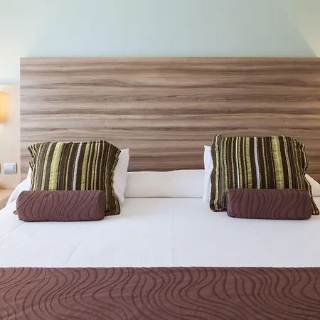 Riviera Beachotel - Adults Recommended