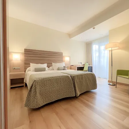 Riviera Beachotel - Adults Recommended