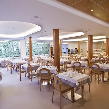 Riviera Beachotel - Adults Recommended בנידורם