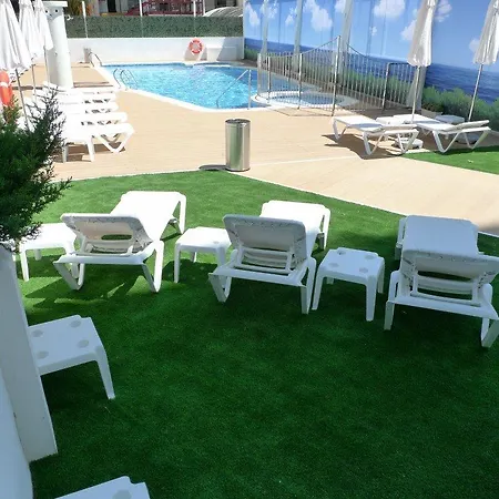 מלון Riviera Beachotel - Adults Recommended